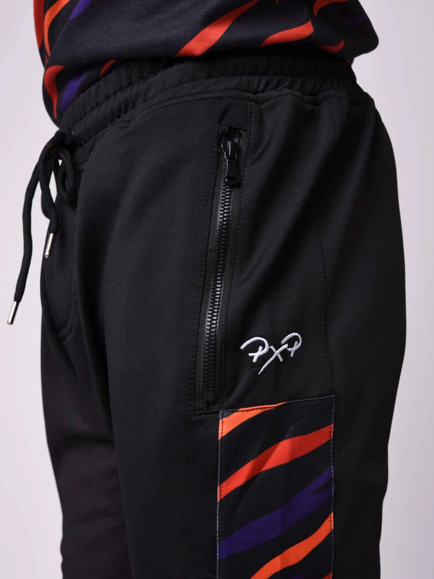 Pantalon De Jogging Avec Empiècement à Motif Savane Sur Le Côté 6 Pantalon De Jogging Avec Empiècement à Motif Savane Sur Le Côté – Image 4