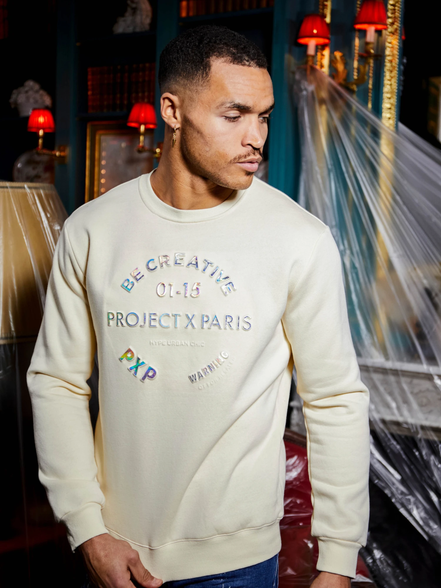 Sweat Avec Logo Relief Irisé 3 Sweat Avec Logo Relief Irisé