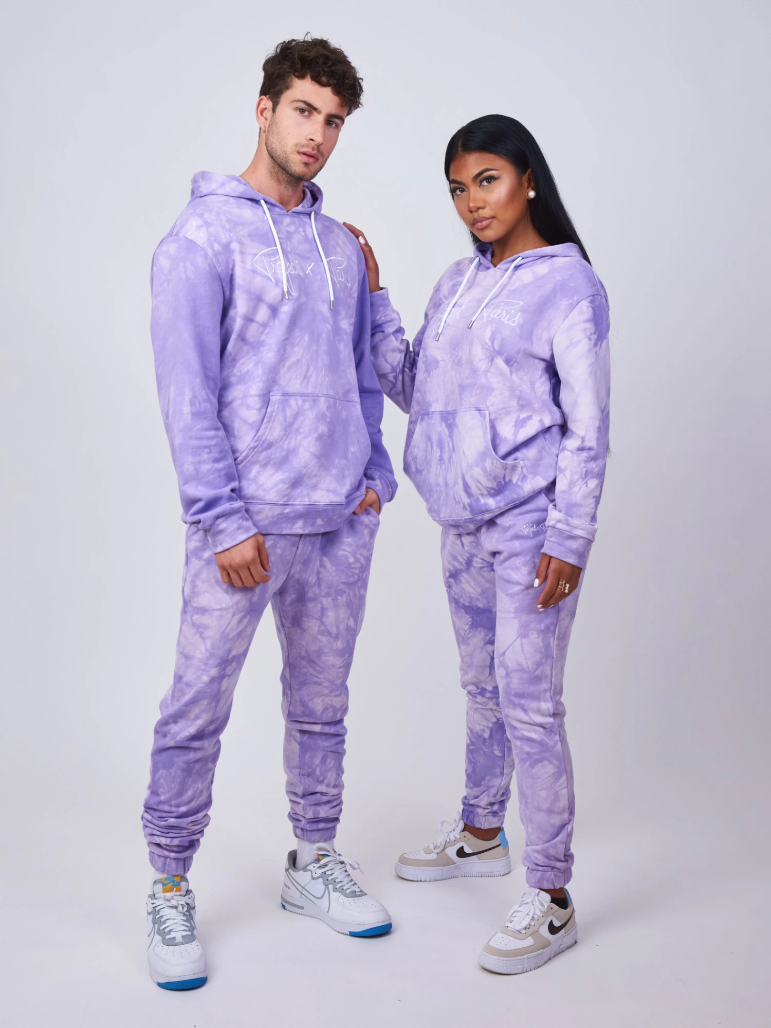 Sweat à Capuche Tie & Dye Broderie Logo 5 Sweat à Capuche Tie & Dye Broderie Logo – Image 3