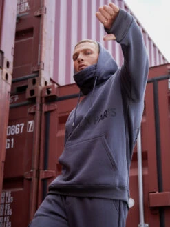 Sweat Col Roulé à Capuche