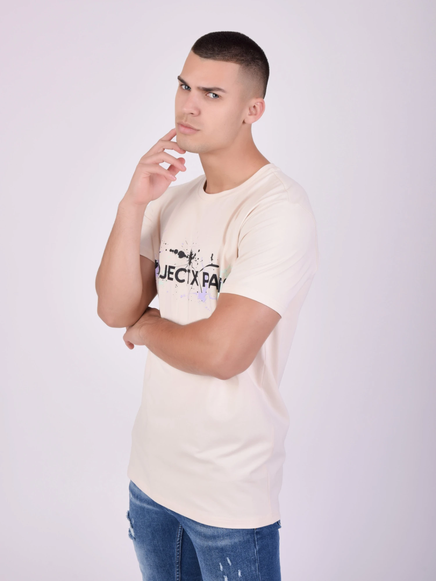 Tee-shirt Col Rond Avec Logo Et Taches De Peinture En Impression 4 Tee-shirt Col Rond Avec Logo Et Taches De Peinture En Impression – Image 2