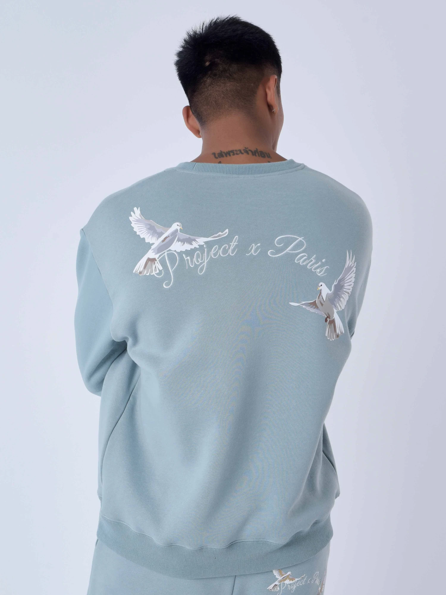 Sweatshirt Loose à Motif Colombes 6 Sweatshirt Loose à Motif Colombes – Image 4