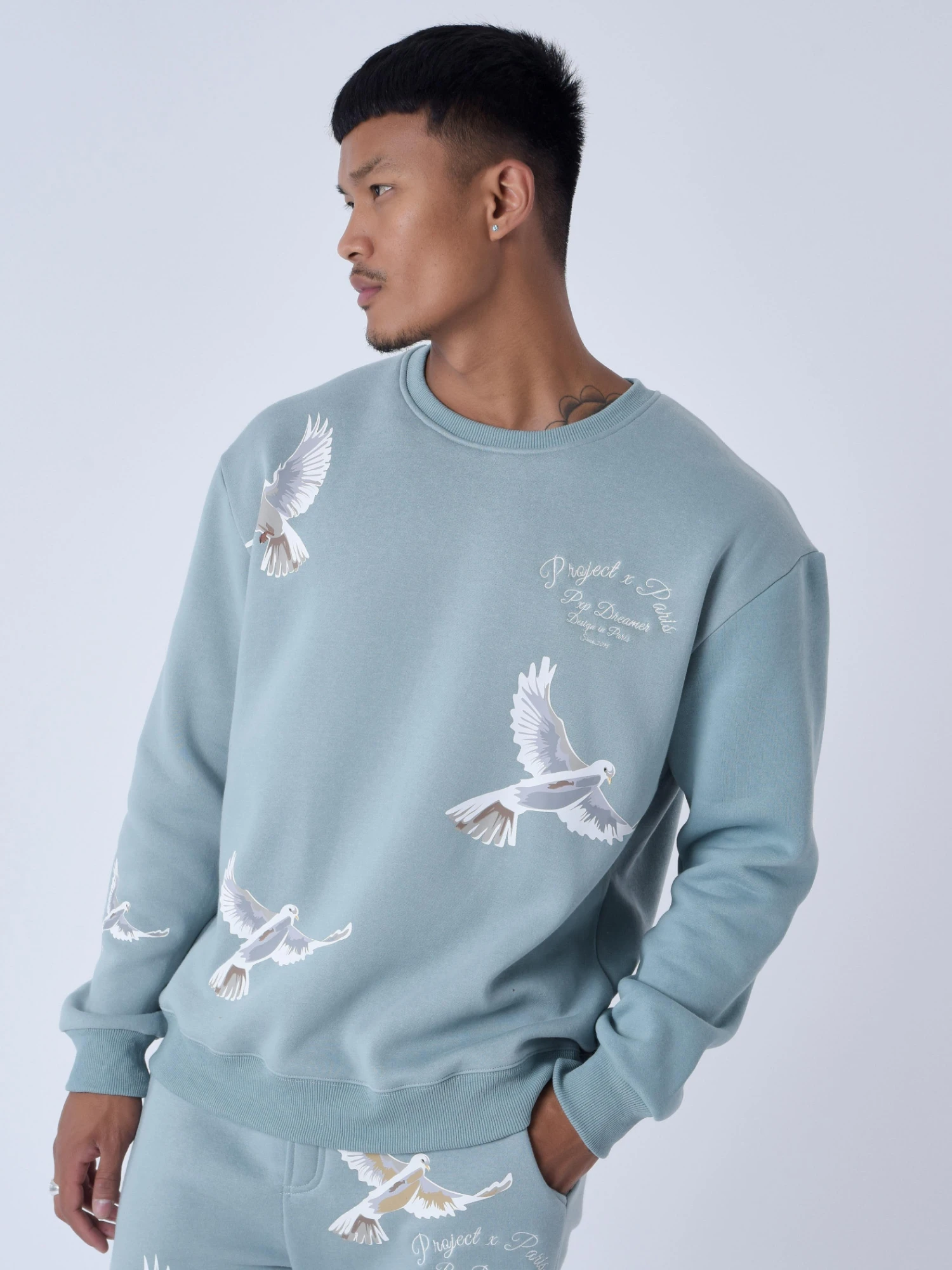 Sweatshirt Loose à Motif Colombes 8 Sweatshirt Loose à Motif Colombes – Image 6