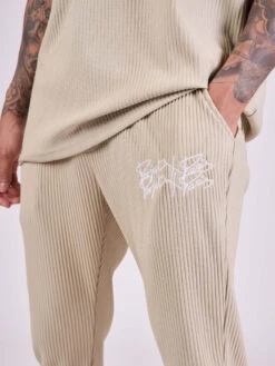 Pantalon En Matière Texturé 13 Pantalon En Matière Texturé -Monsieur Chic Soldes Boutique 2240223 5