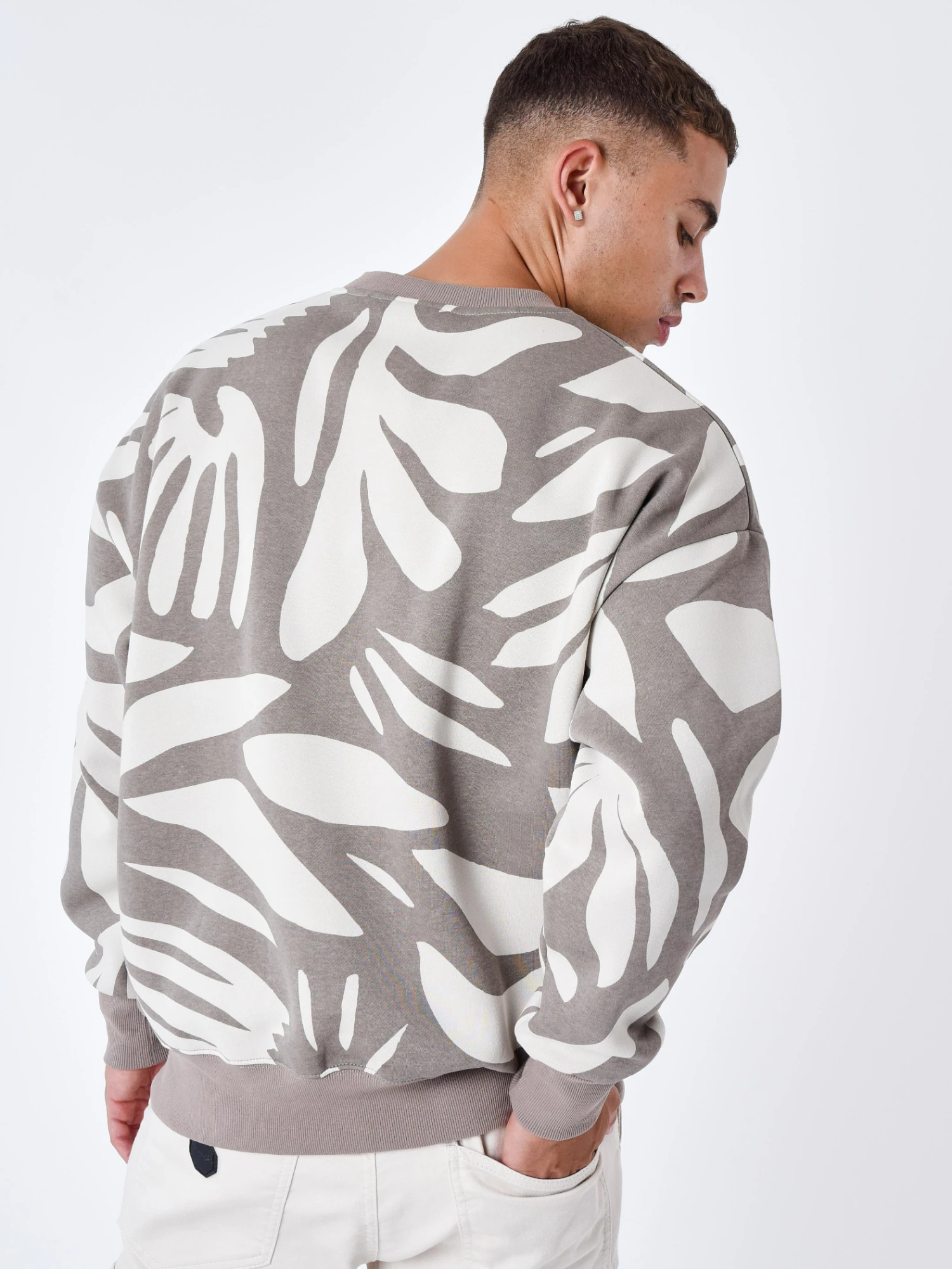 Sweat Col Rond Motif All Over Végétal Abstrait 4 Sweat Col Rond Motif All Over Végétal Abstrait – Image 2