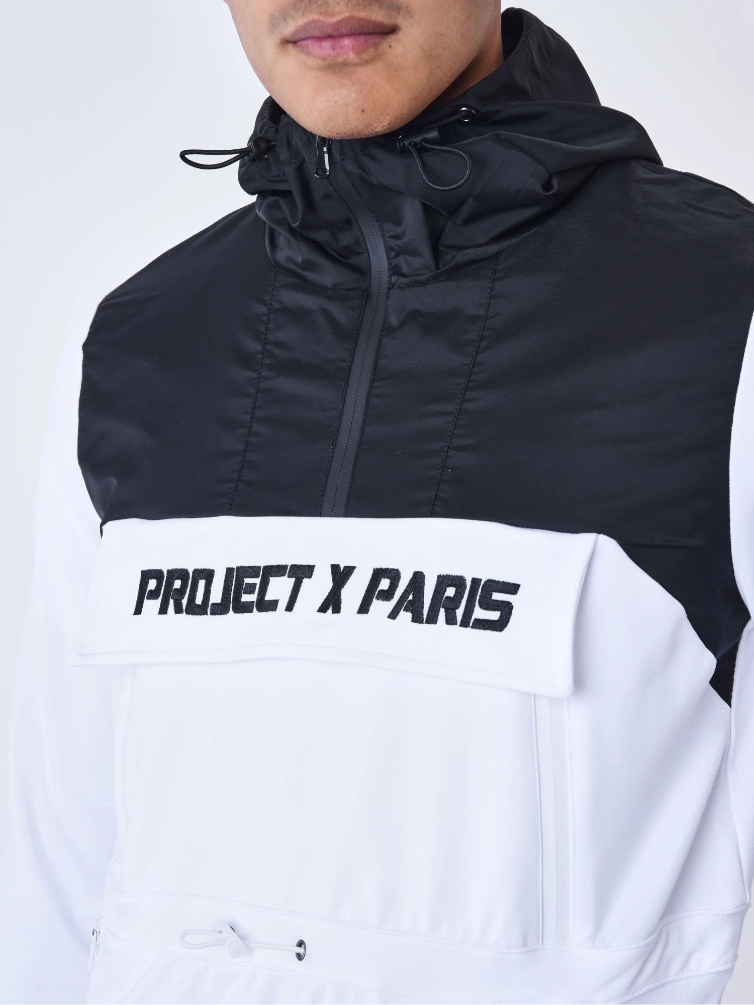 Sweat à Capuche Style Coupe Vent Bicolore 5 Sweat à Capuche Style Coupe Vent Bicolore – Image 3