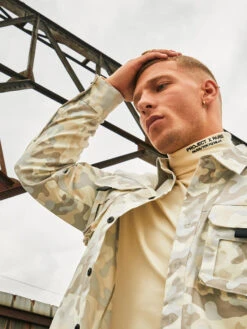 Pull Col Roulé Avec Broderie 9 Pull Col Roulé Avec Broderie -Monsieur Chic Soldes Boutique pull col roule avec broderie 2020071 2