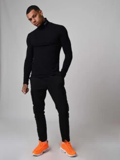 Pull Col Roulé Basique