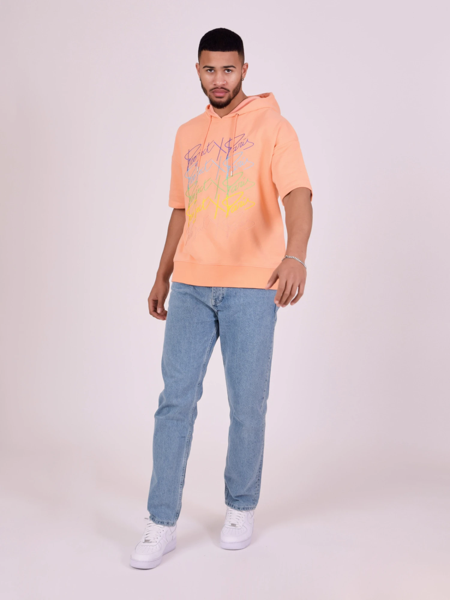 Sweat à Capuche Manches Courtes Logos Arc En Ciel 6 Sweat à Capuche Manches Courtes Logos Arc En Ciel – Image 4