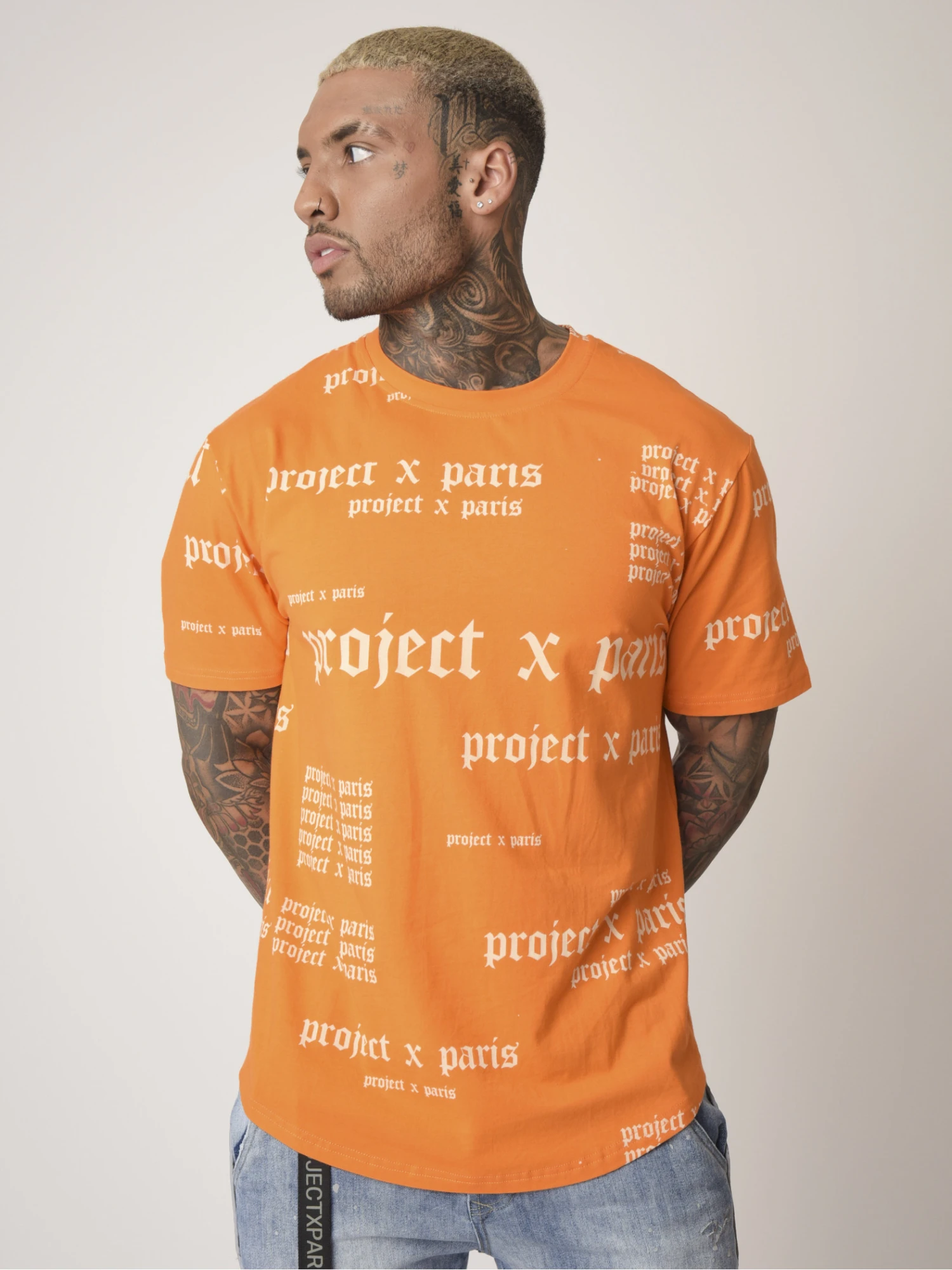 Tee-Shirt Typo Logo Gothique 4 Tee-Shirt Typo Logo Gothique – Image 2