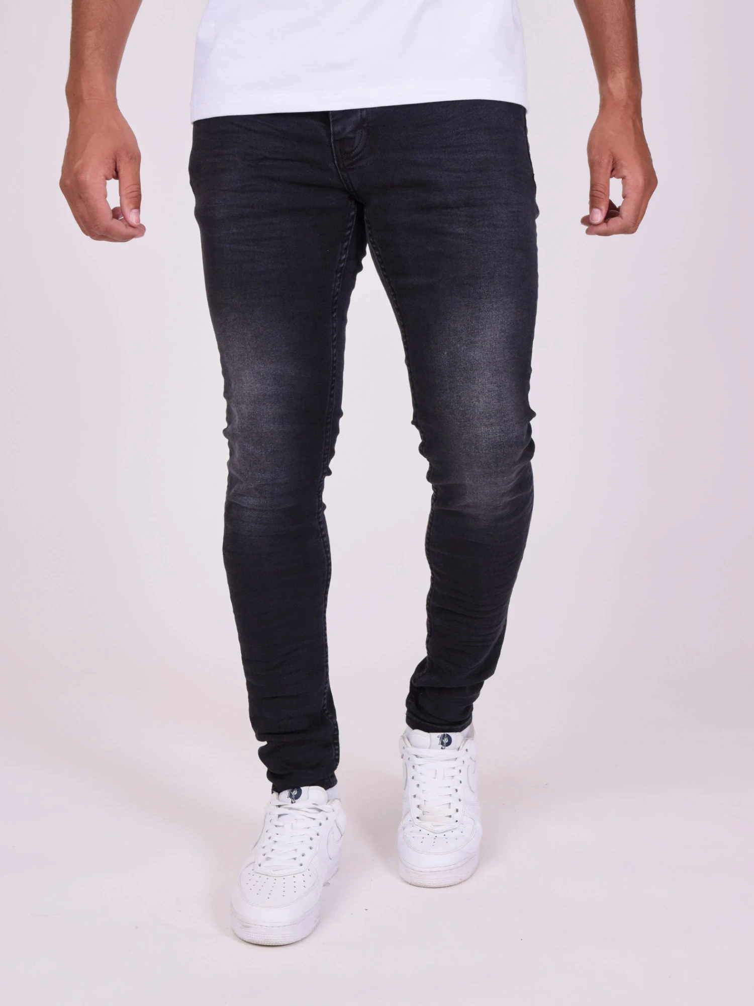 Jean Skinny Détail Logo Relief Arrière 4 Jean Skinny Détail Logo Relief Arrière – Image 2